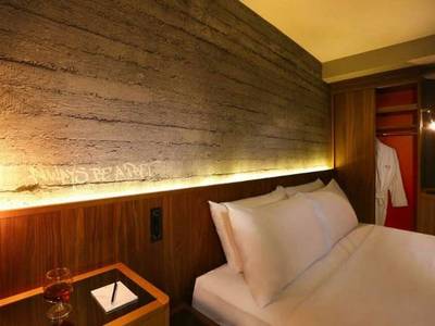 Hotel Henri, A Wyndham Hotel 