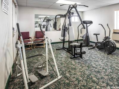 Rodeway Inn & Suites