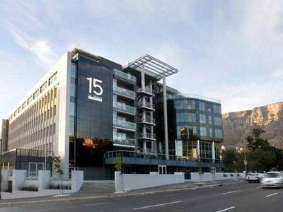 African Pride 15 on Orange Hotel