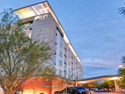 Aloft Phoenix Airport