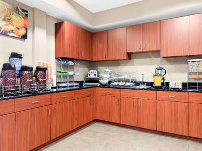 Comfort Suites Near Raymond James Stadium