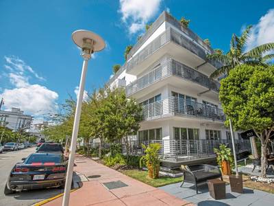 Riviera Hotel South Beach