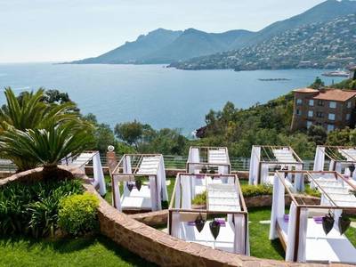 Tiara Yaktsa Cote d'Azur