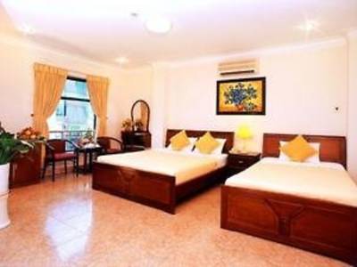 Good Vibes Central Hotel