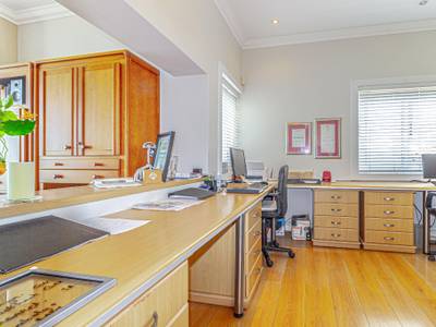 138 Marine Beachfront Guesthouse