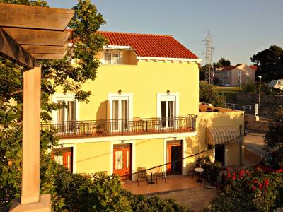 Bacan Serviced Apartments