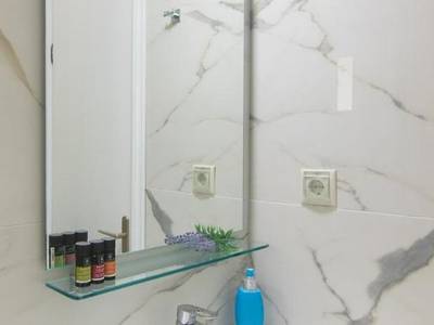 Brentanos Apartments