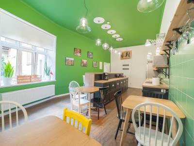 Dizzy Daisy Downtown