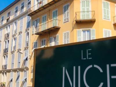 Le Nice Etoile