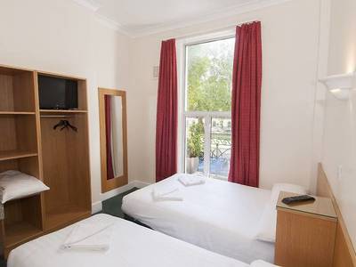 Howard Winchester Hotel