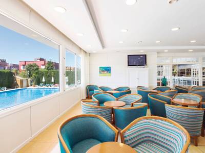 Premier Inn Dubai International Airport