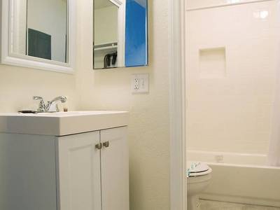 Siegel Slots and Suites