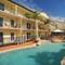 Cairns Queenslander Hotel & Apartments