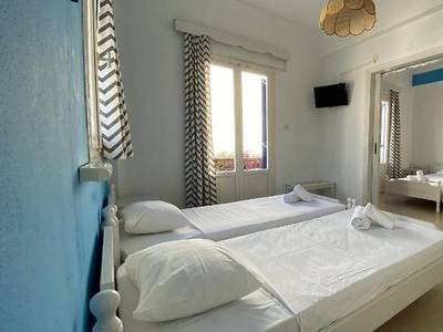 Helliniko Hotel & Studios