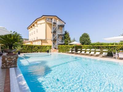 Villa Tiziana Marina Di Massa