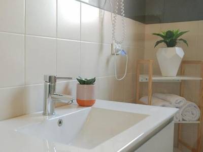 Brunswick Tower Hotel