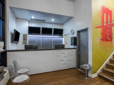 Super 8 Brooklyn / Park Slope