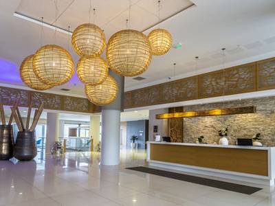 Hotel Chateau Royal Beach Resort & Spa (Foto)