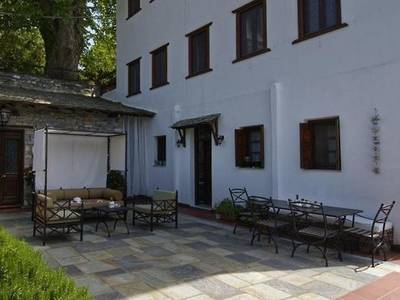 Naoumidis Guest House