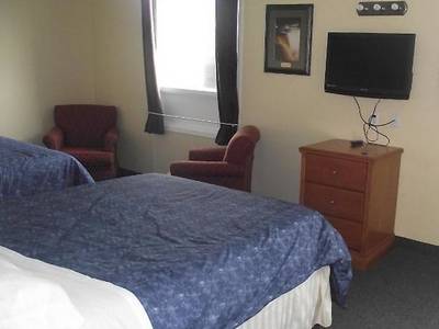 Empress Inn & Suites
