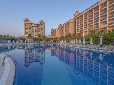 LRS Lake & River Side Hotel & Spa