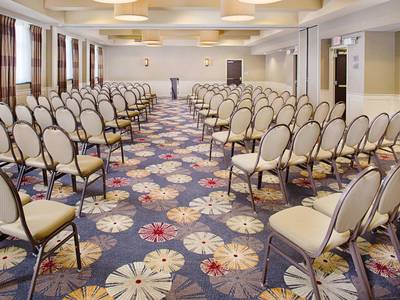 Courtyard Keene Downtown