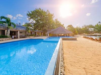 Breakas Beach Resort Vanuatu (Adults Only)