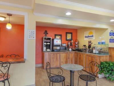 Days Inn by Wyndham Natchitoches