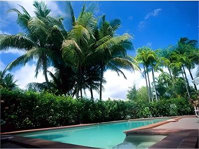 Tropical Reef Apartments