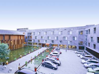 China Community Culture & Art Hotel