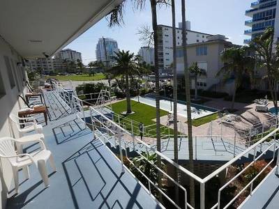 Holiday Isle Yacht Club