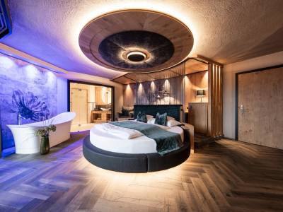 Der Mesnerwirt Precious Moments