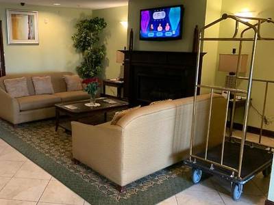 Ambassador Inn and Suites Tuscaloosa