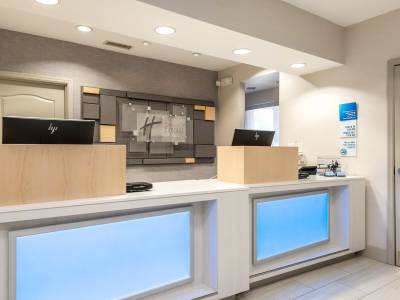 Holiday Inn Express & Suites , LaGrange