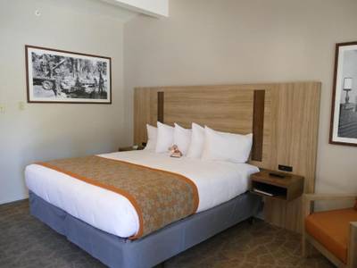 Yavapai Lodge - West & East