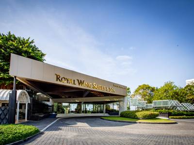 Royal Wing Suites & Spa