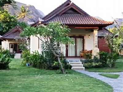 Arya Amed Beach Resort