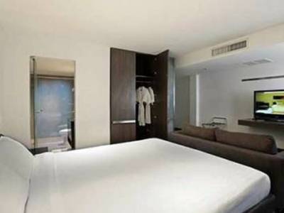 S33 Compact Sukhumvit Hotel