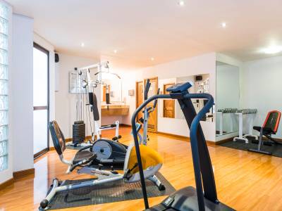 Travelers Fontana Plaza