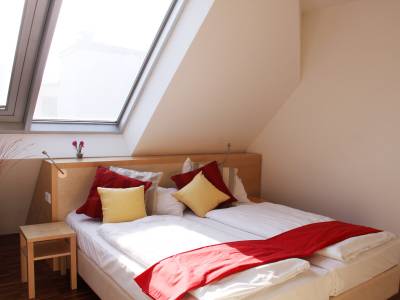 CheckVienna - Maria-Theresien-Straße