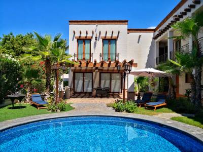 Seven Crown La Paz Centro