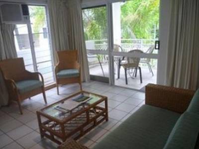 Latitude 16 Garrick House