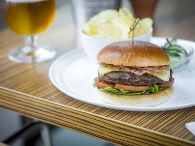 Holiday Inn Express Utrecht- Papendorp