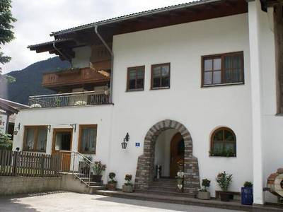 Pension Traube & Nebenhaus (Foto)