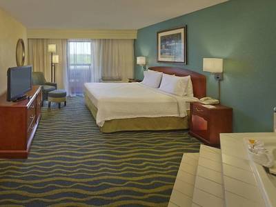 Courtyard Key West Waterfront