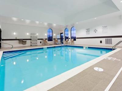 Holiday Inn Express & Suites Batavia - Darien Lake (Foto)