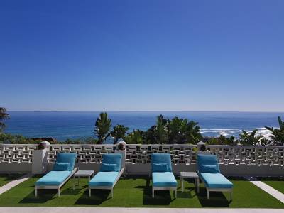 The Clarendon - Villa Bantry Bay