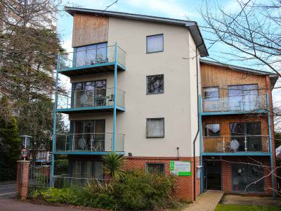Southampton Serviced Apartment