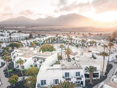 H10 White Suites - Erwachsenenhotel