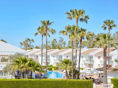 Universal Aparthotel Elisa